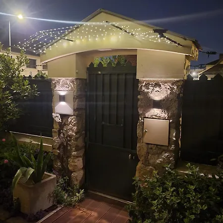 Casa vacanze Family Home, Metro Line 14, Orly Chevilly-Larue
